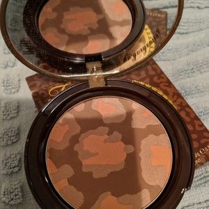 Peach Leopard Bronzer